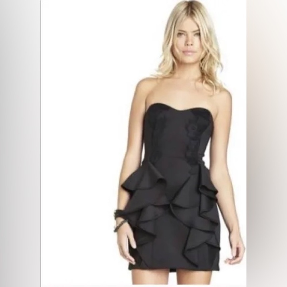 BCBGeneration Black Strapless‎ Lace Ruffle Mini Dress Size Small Women